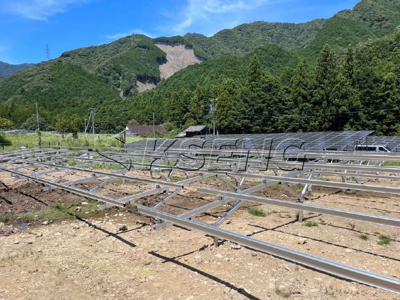 山地に挑んだ柔軟設計の架台！三重県 740kW太陽光発電案件｜カセング